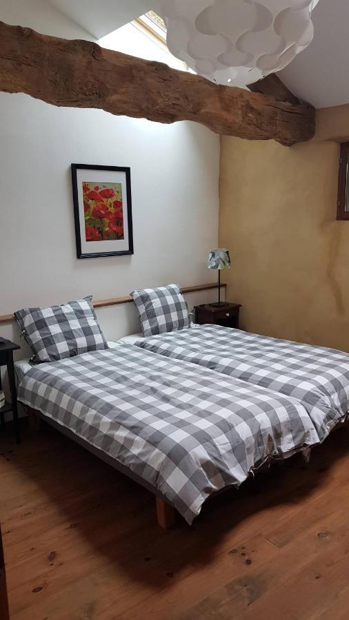 Le Peyroutet Apartman Cazaux-Villecomtal Kültér fotó